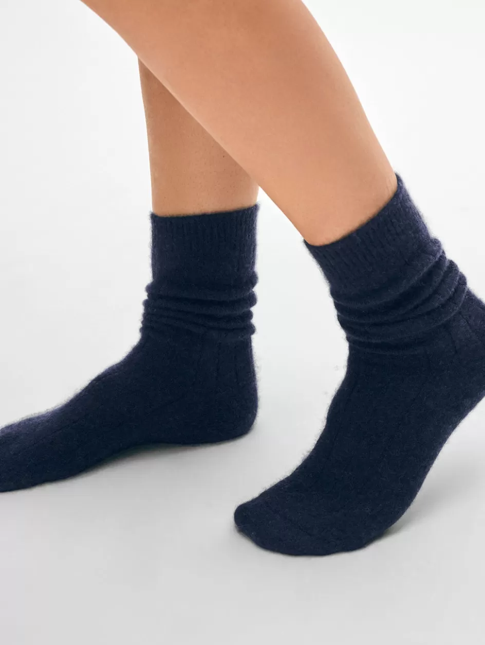 White + Warren Socks + Slippers-cashmere ribbed socks